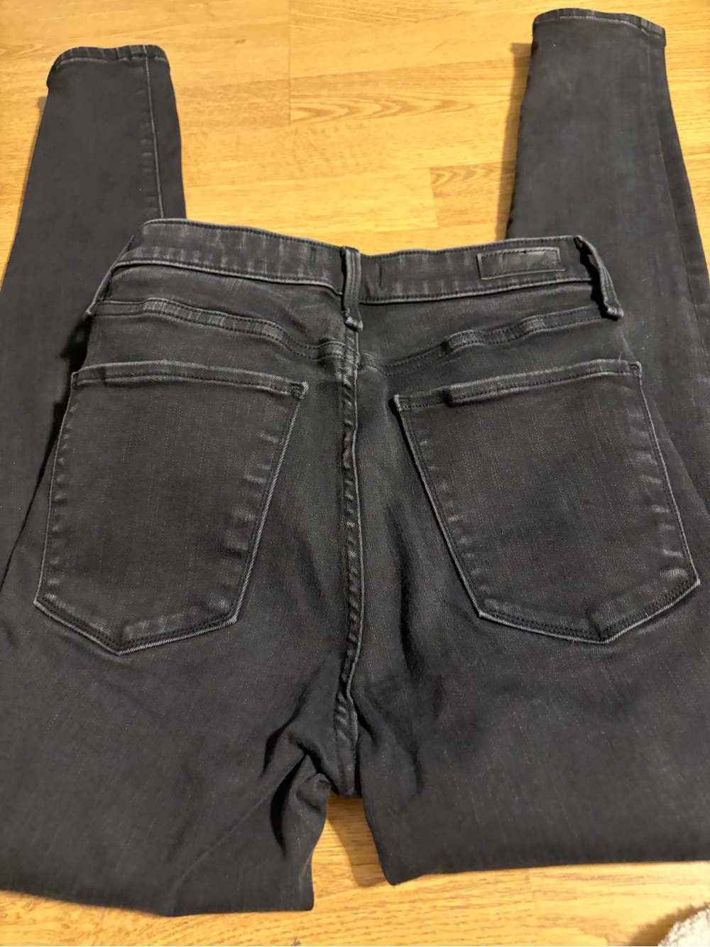 Abercrombie & Fitch Women's High-Rise skinny Black Jeans- size 26/ 2